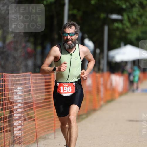 07.09.2025 - 19. Norderstedt Triathlon Michael Strokosch http://msf.ph/oto/8793685 07.09.2025 11:49:03 Laufen 196, 1171, 1355, 1394 meine-sportfotos.de