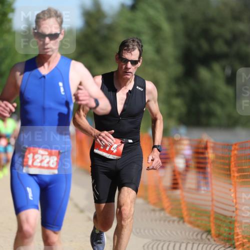 07.09.2025 - 19. Norderstedt Triathlon Michael Strokosch http://msf.ph/oto/8793875 07.09.2025 11:49:35 Laufen 774, 1228 meine-sportfotos.de