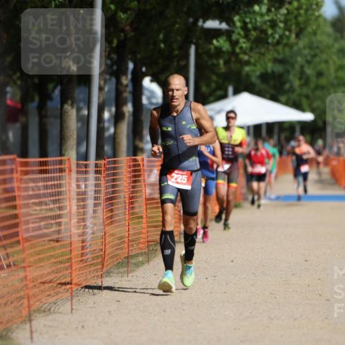 07.09.2025 - 19. Norderstedt Triathlon Michael Strokosch http://msf.ph/oto/8794269 07.09.2025 11:50:39 Laufen 225, 1185, 1335 meine-sportfotos.de