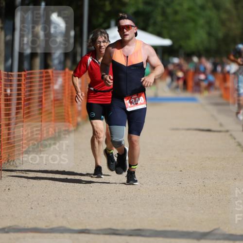 07.09.2025 - 19. Norderstedt Triathlon Michael Strokosch http://msf.ph/oto/8794437 07.09.2025 11:50:54 Laufen 787, 1229, 1340 meine-sportfotos.de