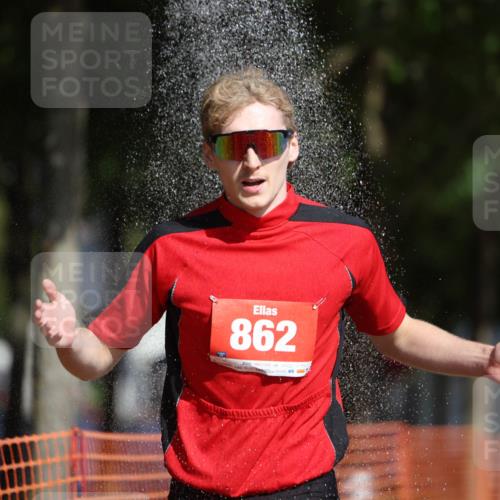 07.09.2025 - 19. Norderstedt Triathlon Michael Strokosch http://msf.ph/oto/8794798 07.09.2025 11:51:55 Laufen 862, 1170, 1206 meine-sportfotos.de