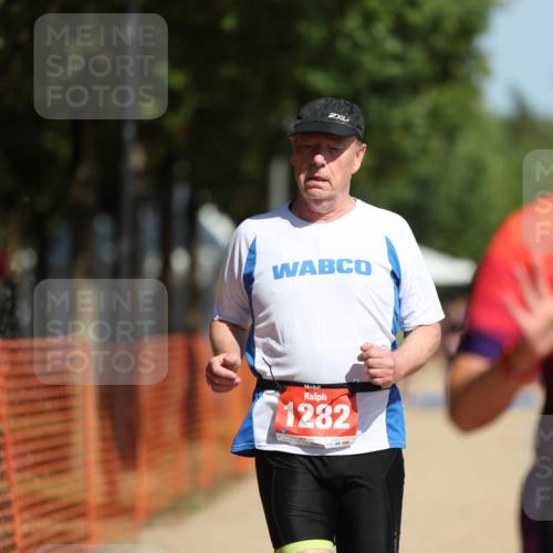 07.09.2025 - 19. Norderstedt Triathlon Michael Strokosch http://msf.ph/oto/8795137 07.09.2025 12:16:20 Laufen 186, 714, 1282 meine-sportfotos.de
