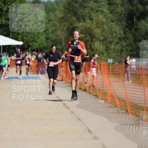 07.09.2025 - 19. Norderstedt Triathlon Michael Strokosch http://msf.ph/oto/8795160 07.09.2025 12:16:32 Laufen 736, 823 meine-sportfotos.de