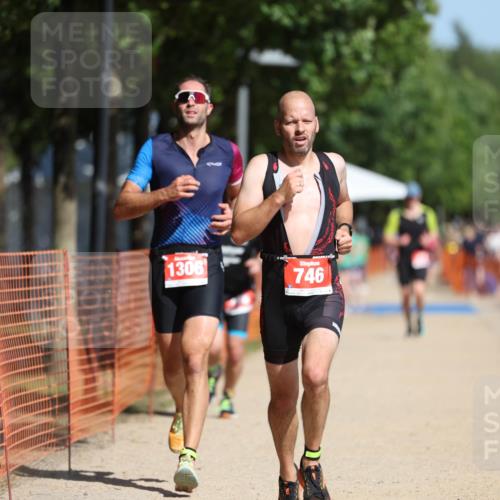 07.09.2025 - 19. Norderstedt Triathlon Michael Strokosch http://msf.ph/oto/8795223 07.09.2025 12:16:50 Laufen 746, 796, 1306 meine-sportfotos.de
