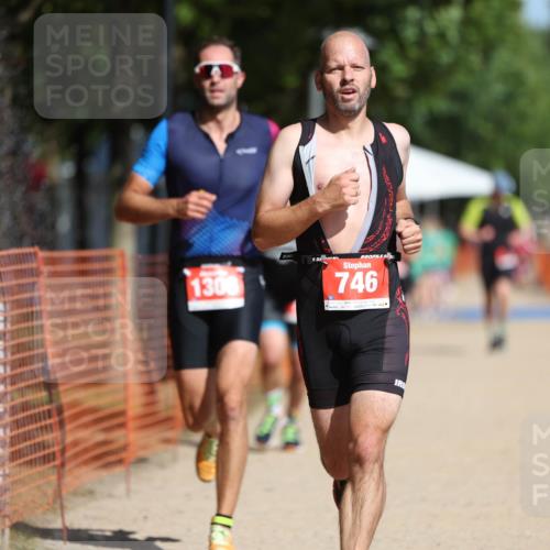 07.09.2025 - 19. Norderstedt Triathlon Michael Strokosch http://msf.ph/oto/8795237 07.09.2025 12:16:51 Laufen 746, 796, 1306 meine-sportfotos.de