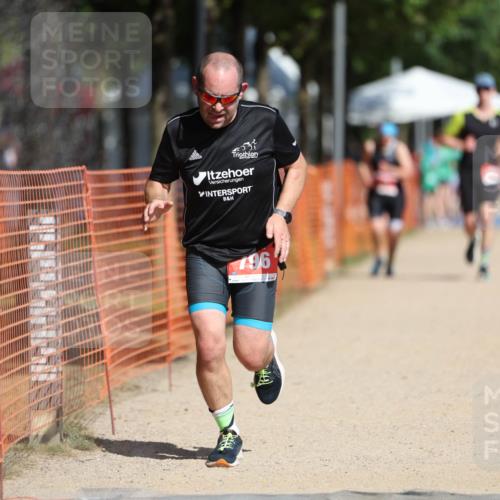 07.09.2025 - 19. Norderstedt Triathlon Michael Strokosch http://msf.ph/oto/8795272 07.09.2025 12:16:55 Laufen 746, 796, 1306 meine-sportfotos.de
