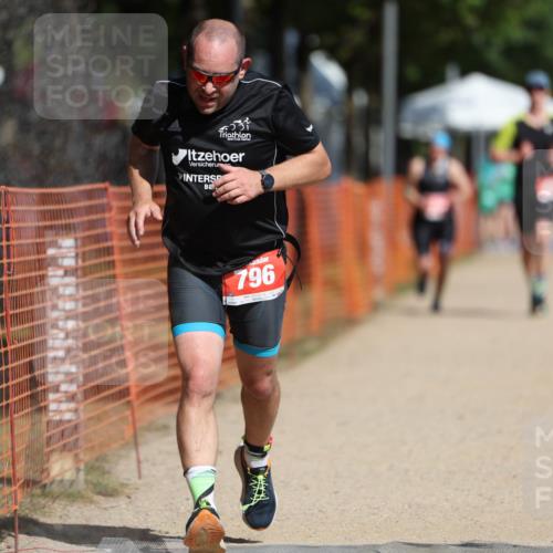 07.09.2025 - 19. Norderstedt Triathlon Michael Strokosch http://msf.ph/oto/8795284 07.09.2025 12:16:55 Laufen 746, 796, 1306 meine-sportfotos.de