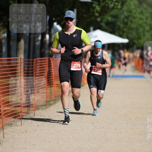07.09.2025 - 19. Norderstedt Triathlon Michael Strokosch http://msf.ph/oto/8795299 07.09.2025 12:17:01 Laufen 279, 1218 meine-sportfotos.de