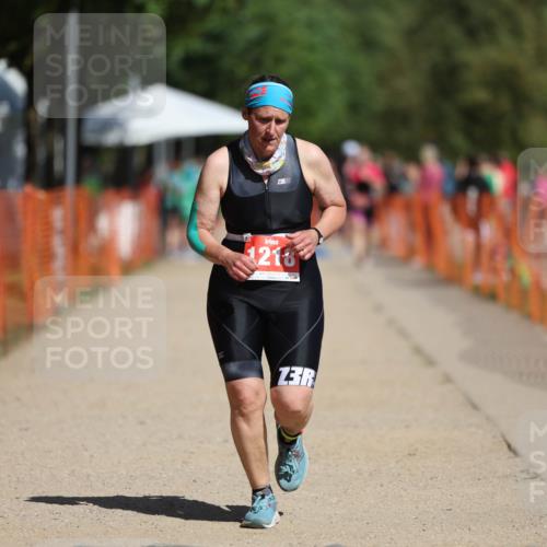 07.09.2025 - 19. Norderstedt Triathlon Michael Strokosch http://msf.ph/oto/8795337 07.09.2025 12:17:04 Laufen 279, 1218 meine-sportfotos.de