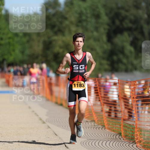 07.09.2025 - 19. Norderstedt Triathlon Michael Strokosch http://msf.ph/oto/8795367 07.09.2025 11:53:03 Laufen 1183 meine-sportfotos.de