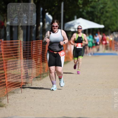 07.09.2025 - 19. Norderstedt Triathlon Michael Strokosch http://msf.ph/oto/8795524 07.09.2025 12:17:54 Laufen 259, 768, 784 meine-sportfotos.de