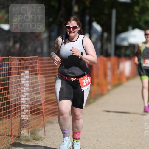 07.09.2025 - 19. Norderstedt Triathlon Michael Strokosch http://msf.ph/oto/8795576 07.09.2025 12:17:57 Laufen 259, 784 meine-sportfotos.de