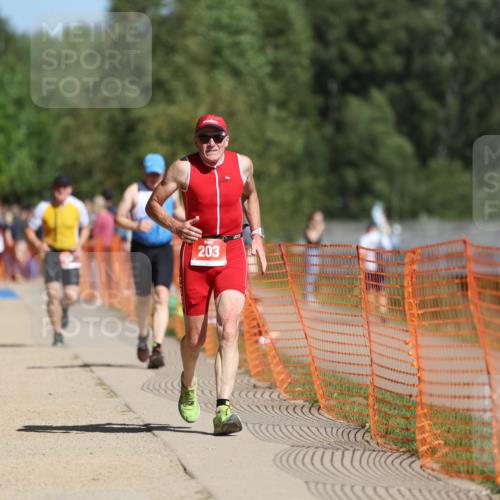 07.09.2025 - 19. Norderstedt Triathlon Michael Strokosch http://msf.ph/oto/8795697 07.09.2025 12:18:15 Laufen 203, 857, 1371 meine-sportfotos.de