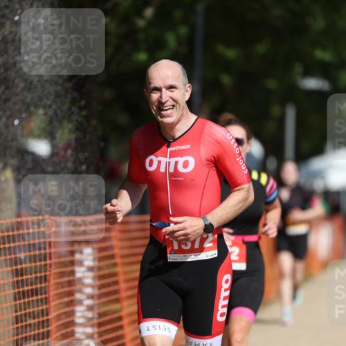 07.09.2025 - 19. Norderstedt Triathlon Michael Strokosch http://msf.ph/oto/8795825 07.09.2025 12:18:36 Laufen 822, 1159, 1300, 1372 meine-sportfotos.de