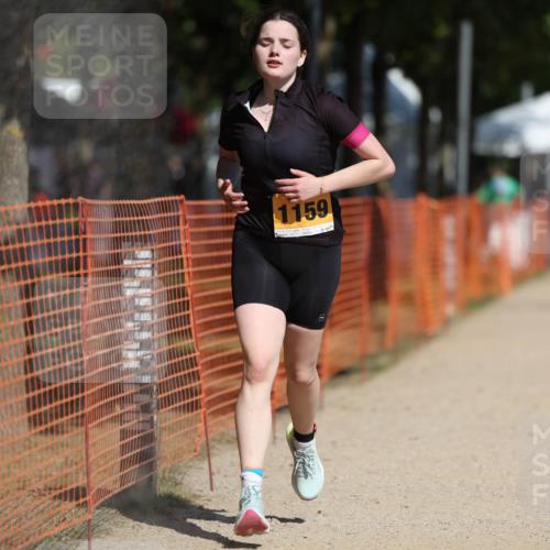 07.09.2025 - 19. Norderstedt Triathlon Michael Strokosch http://msf.ph/oto/8795858 07.09.2025 12:18:41 Laufen 803, 822, 1159 meine-sportfotos.de