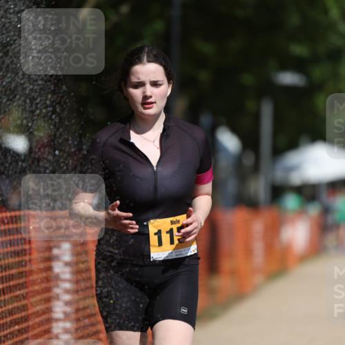 07.09.2025 - 19. Norderstedt Triathlon Michael Strokosch http://msf.ph/oto/8795879 07.09.2025 12:18:43 Laufen 803, 1159 meine-sportfotos.de