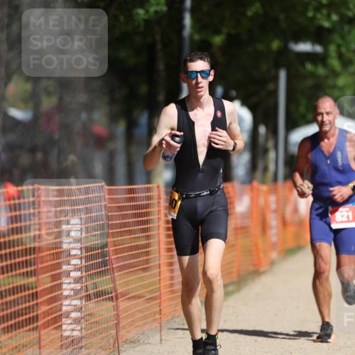 07.09.2025 - 19. Norderstedt Triathlon Michael Strokosch http://msf.ph/oto/8795965 07.09.2025 11:54:17 Laufen 821, 1200 meine-sportfotos.de