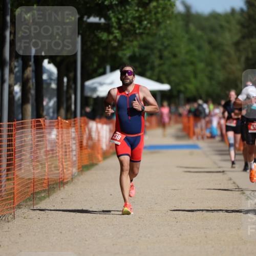 07.09.2025 - 19. Norderstedt Triathlon Michael Strokosch http://msf.ph/oto/8796157 07.09.2025 11:54:30 Laufen 238, 819, 984, 1189 meine-sportfotos.de