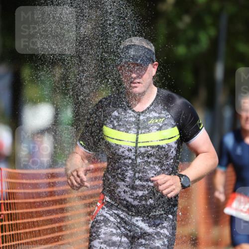 07.09.2025 - 19. Norderstedt Triathlon Michael Strokosch http://msf.ph/oto/8796472 07.09.2025 12:19:49 Laufen 215, 791, 837, 862, 1265 meine-sportfotos.de
