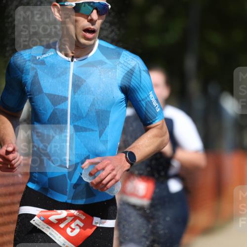 07.09.2025 - 19. Norderstedt Triathlon Michael Strokosch http://msf.ph/oto/8796579 07.09.2025 12:19:58 Laufen 215, 791, 815, 1225 meine-sportfotos.de
