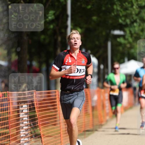 07.09.2025 - 19. Norderstedt Triathlon Michael Strokosch http://msf.ph/oto/8796588 07.09.2025 11:55:24 Laufen 228, 710, 734, 746, 1164, 1173, 1202 meine-sportfotos.de