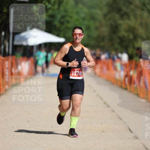 07.09.2025 - 19. Norderstedt Triathlon Michael Strokosch http://msf.ph/oto/8796670 07.09.2025 12:20:10 Laufen 140, 1278 meine-sportfotos.de