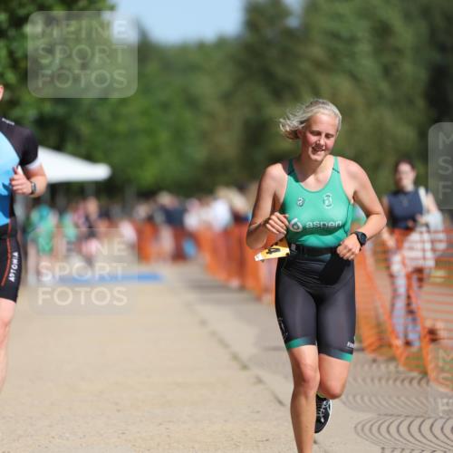 07.09.2025 - 19. Norderstedt Triathlon Michael Strokosch http://msf.ph/oto/8796693 07.09.2025 11:55:29 Laufen 228, 710, 734, 1164, 1173, 1202 meine-sportfotos.de