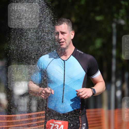 07.09.2025 - 19. Norderstedt Triathlon Michael Strokosch http://msf.ph/oto/8796769 07.09.2025 11:55:32 Laufen 734, 1164, 1173 meine-sportfotos.de