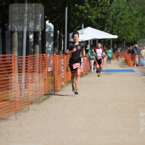 07.09.2025 - 19. Norderstedt Triathlon Michael Strokosch http://msf.ph/oto/8796809 07.09.2025 11:55:42 Laufen 1390 meine-sportfotos.de