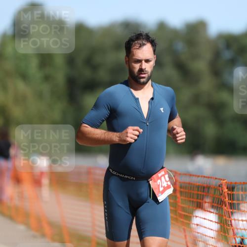 07.09.2025 - 19. Norderstedt Triathlon Michael Strokosch http://msf.ph/oto/8796821 07.09.2025 12:20:42 Laufen 245 meine-sportfotos.de