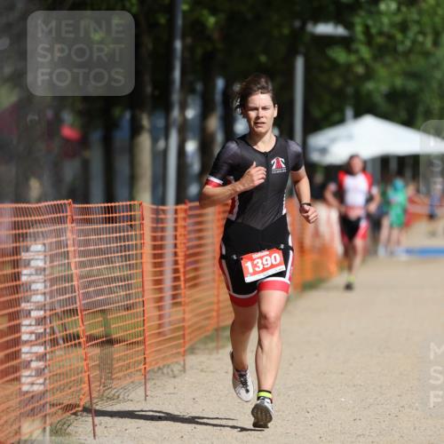 07.09.2025 - 19. Norderstedt Triathlon Michael Strokosch http://msf.ph/oto/8796846 07.09.2025 11:55:46 Laufen 1390 meine-sportfotos.de