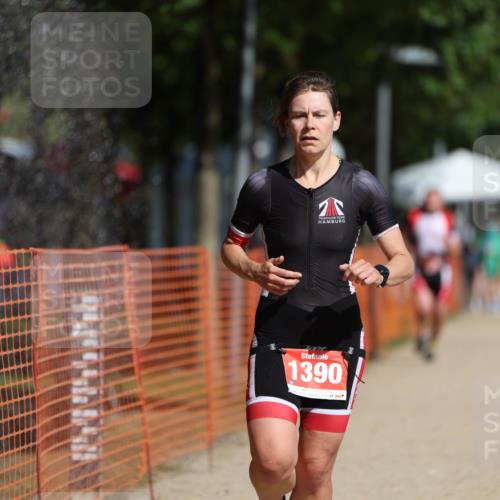 07.09.2025 - 19. Norderstedt Triathlon Michael Strokosch http://msf.ph/oto/8796887 07.09.2025 11:55:48 Laufen 1390 meine-sportfotos.de
