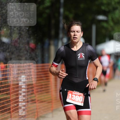 07.09.2025 - 19. Norderstedt Triathlon Michael Strokosch http://msf.ph/oto/8796896 07.09.2025 11:55:48 Laufen 1390 meine-sportfotos.de