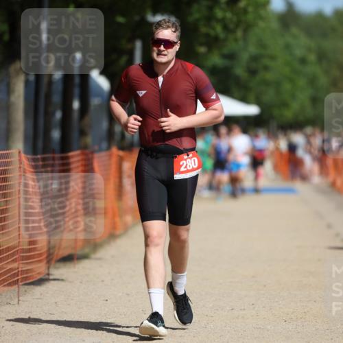 07.09.2025 - 19. Norderstedt Triathlon Michael Strokosch http://msf.ph/oto/8796923 07.09.2025 12:20:59 Laufen 280, 1258, 1368 meine-sportfotos.de