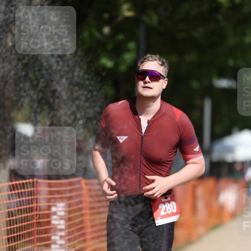 07.09.2025 - 19. Norderstedt Triathlon Michael Strokosch http://msf.ph/oto/8796947 07.09.2025 12:21:01 Laufen 280, 1258, 1368 meine-sportfotos.de