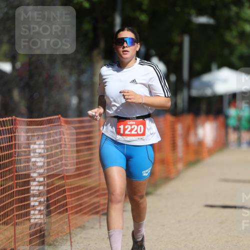 07.09.2025 - 19. Norderstedt Triathlon Michael Strokosch http://msf.ph/oto/8797087 07.09.2025 12:21:15 Laufen 168, 845, 1220 meine-sportfotos.de