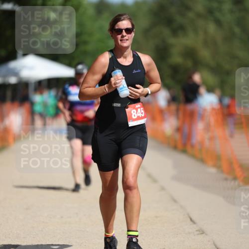 07.09.2025 - 19. Norderstedt Triathlon Michael Strokosch http://msf.ph/oto/8797135 07.09.2025 12:21:19 Laufen 233, 845, 1220 meine-sportfotos.de