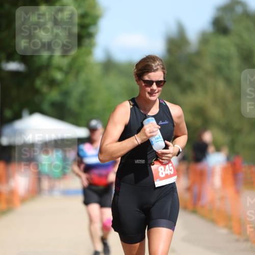07.09.2025 - 19. Norderstedt Triathlon Michael Strokosch http://msf.ph/oto/8797145 07.09.2025 12:21:19 Laufen 233, 845, 1220 meine-sportfotos.de