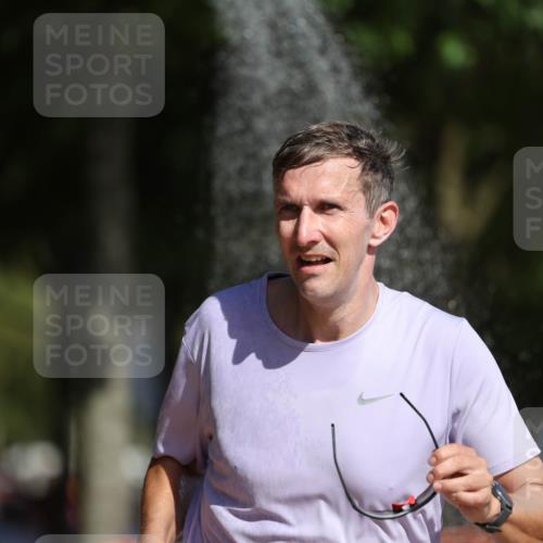 07.09.2025 - 19. Norderstedt Triathlon Michael Strokosch http://msf.ph/oto/8797460 07.09.2025 11:56:48 Laufen 806, 1274 meine-sportfotos.de