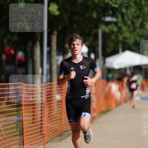 07.09.2025 - 19. Norderstedt Triathlon Michael Strokosch http://msf.ph/oto/8797524 07.09.2025 10:53:55 Laufen 87, 93 meine-sportfotos.de