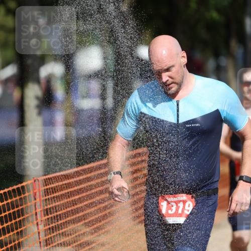 07.09.2025 - 19. Norderstedt Triathlon Michael Strokosch http://msf.ph/oto/8797585 07.09.2025 12:22:57 Laufen 162, 163, 164, 1233, 1319 meine-sportfotos.de