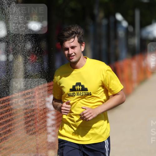 07.09.2025 - 19. Norderstedt Triathlon Michael Strokosch http://msf.ph/oto/8797778 07.09.2025 12:23:24 Laufen 148, 228 meine-sportfotos.de