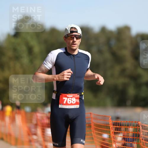 07.09.2025 - 19. Norderstedt Triathlon Michael Strokosch http://msf.ph/oto/8797816 07.09.2025 11:57:13 Laufen 768, 1199 meine-sportfotos.de