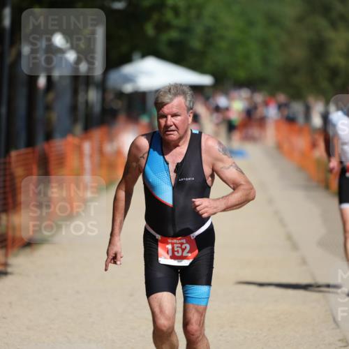 07.09.2025 - 19. Norderstedt Triathlon Michael Strokosch http://msf.ph/oto/8797906 07.09.2025 12:23:47 Laufen 152, 838 meine-sportfotos.de