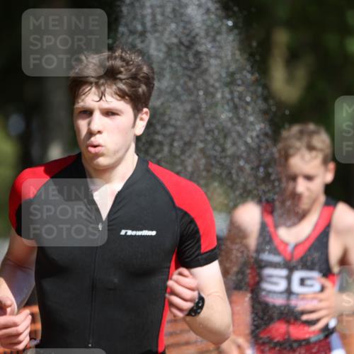 07.09.2025 - 19. Norderstedt Triathlon Michael Strokosch http://msf.ph/oto/8797961 07.09.2025 11:57:22 Laufen 837, 1153, 1162, 1199 meine-sportfotos.de