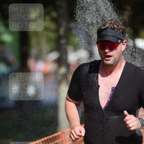 07.09.2025 - 19. Norderstedt Triathlon Michael Strokosch http://msf.ph/oto/8798005 07.09.2025 12:24:01 Laufen 138, 281 meine-sportfotos.de