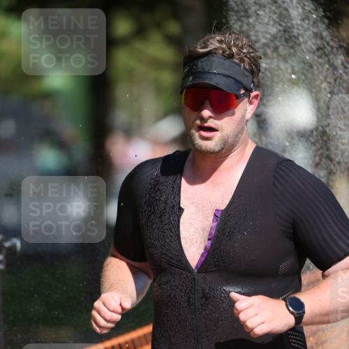 07.09.2025 - 19. Norderstedt Triathlon Michael Strokosch http://msf.ph/oto/8798010 07.09.2025 12:24:02 Laufen 138, 281, 1288 meine-sportfotos.de