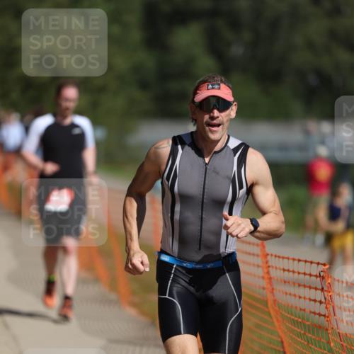 07.09.2025 - 19. Norderstedt Triathlon Michael Strokosch http://msf.ph/oto/8798072 07.09.2025 12:24:15 Laufen 151, 719, 849 meine-sportfotos.de