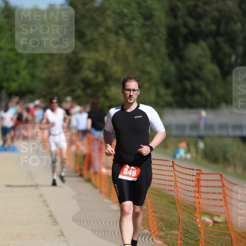 07.09.2025 - 19. Norderstedt Triathlon Michael Strokosch http://msf.ph/oto/8798079 07.09.2025 12:24:16 Laufen 151, 697, 719, 849 meine-sportfotos.de