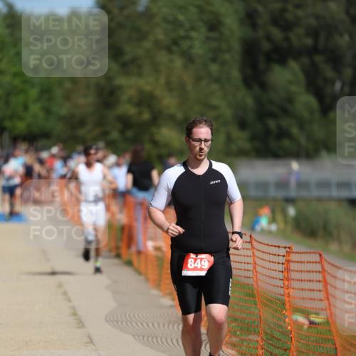 07.09.2025 - 19. Norderstedt Triathlon Michael Strokosch http://msf.ph/oto/8798083 07.09.2025 12:24:17 Laufen 151, 697, 719, 849 meine-sportfotos.de